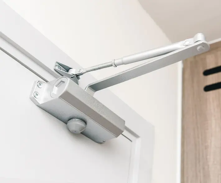 Zubehör für Türbeschläge